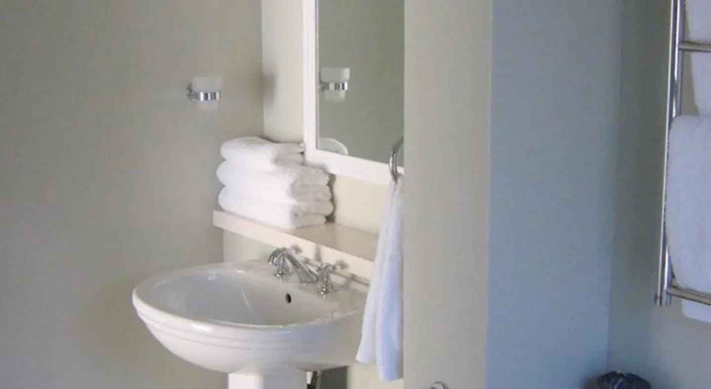Coral Tree Colony Bed & Breakfast Badezimmer