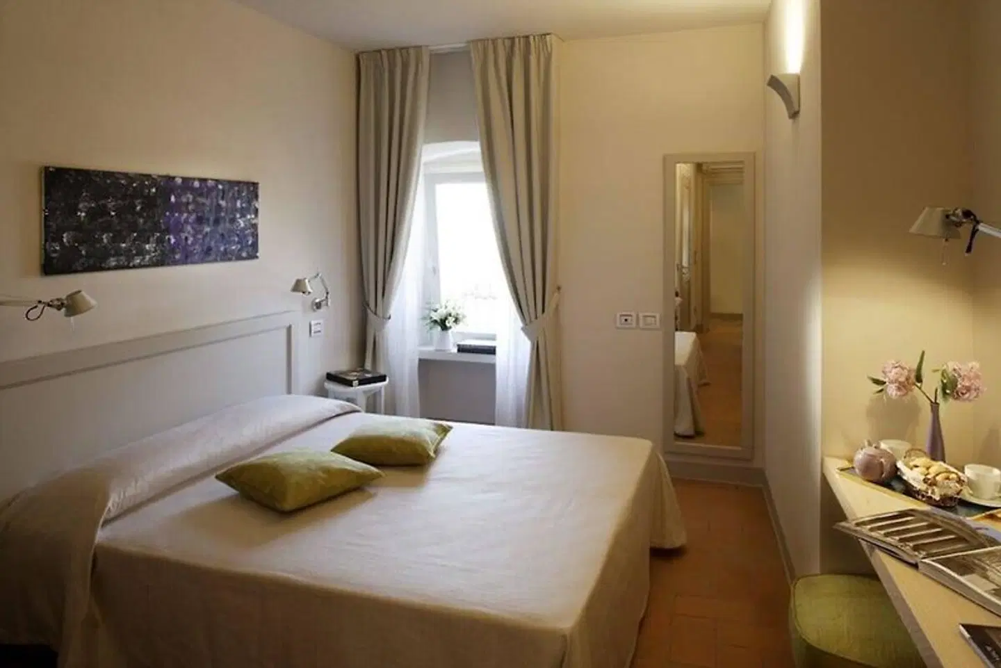 Sorella Luna ROOM_EXAMPLE