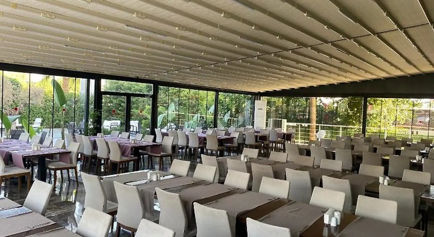 B BUSINESS HOTEL & SPA Konferenz