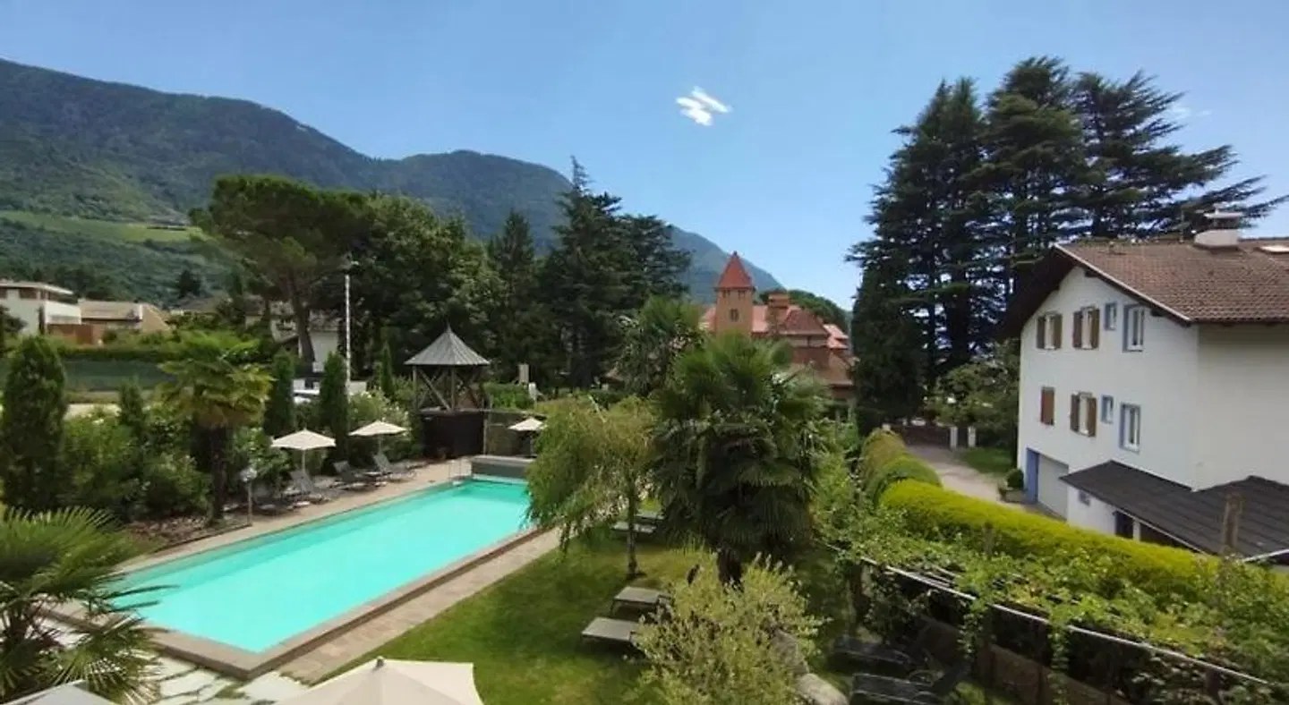 Garni Weingut OUTDOOR_POOL