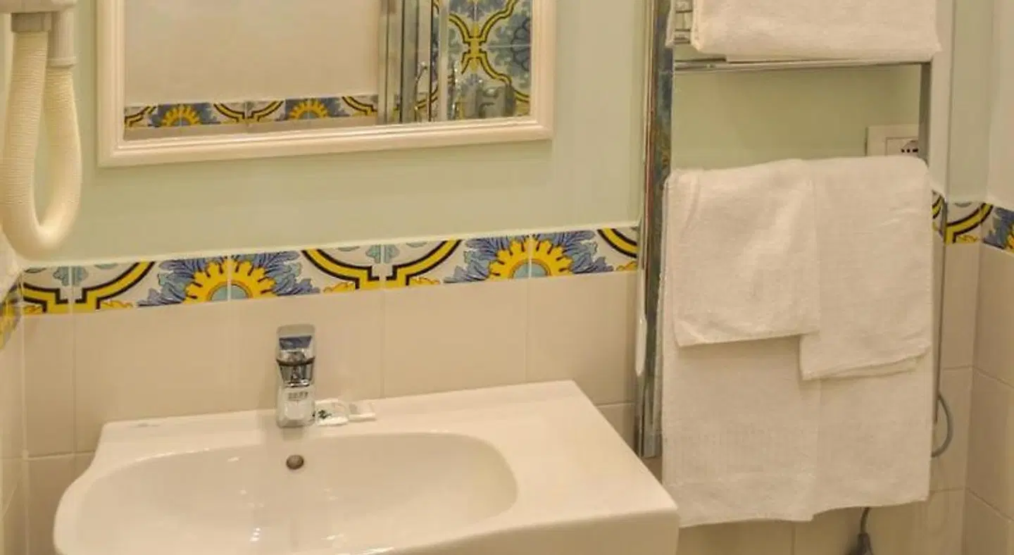 Relais La Rupe Badezimmer
