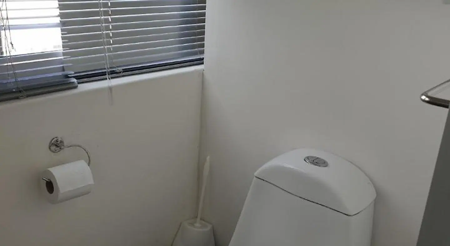 4 on Highworth Badezimmer