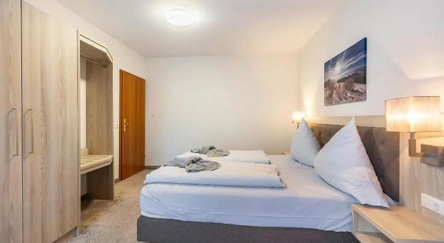 Felicitas ROOM_EXAMPLE