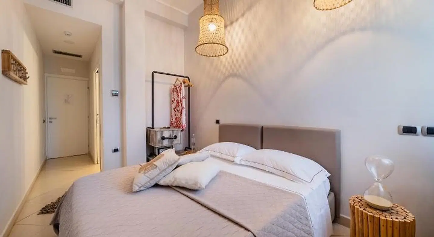 Love & Fama Hotel ROOM_EXAMPLE