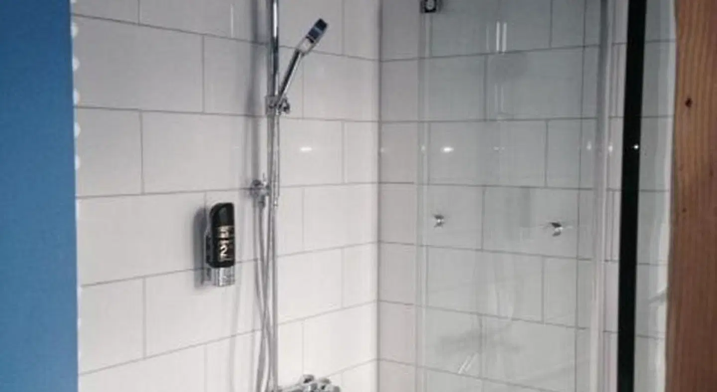 Achtender Badezimmer