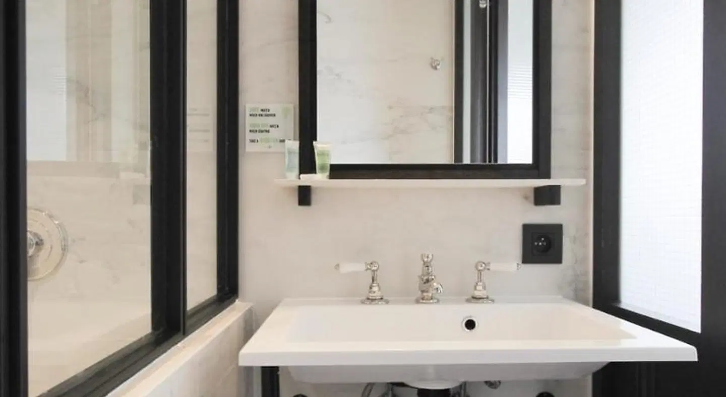 Getaway Studios Brussels Airport Badezimmer