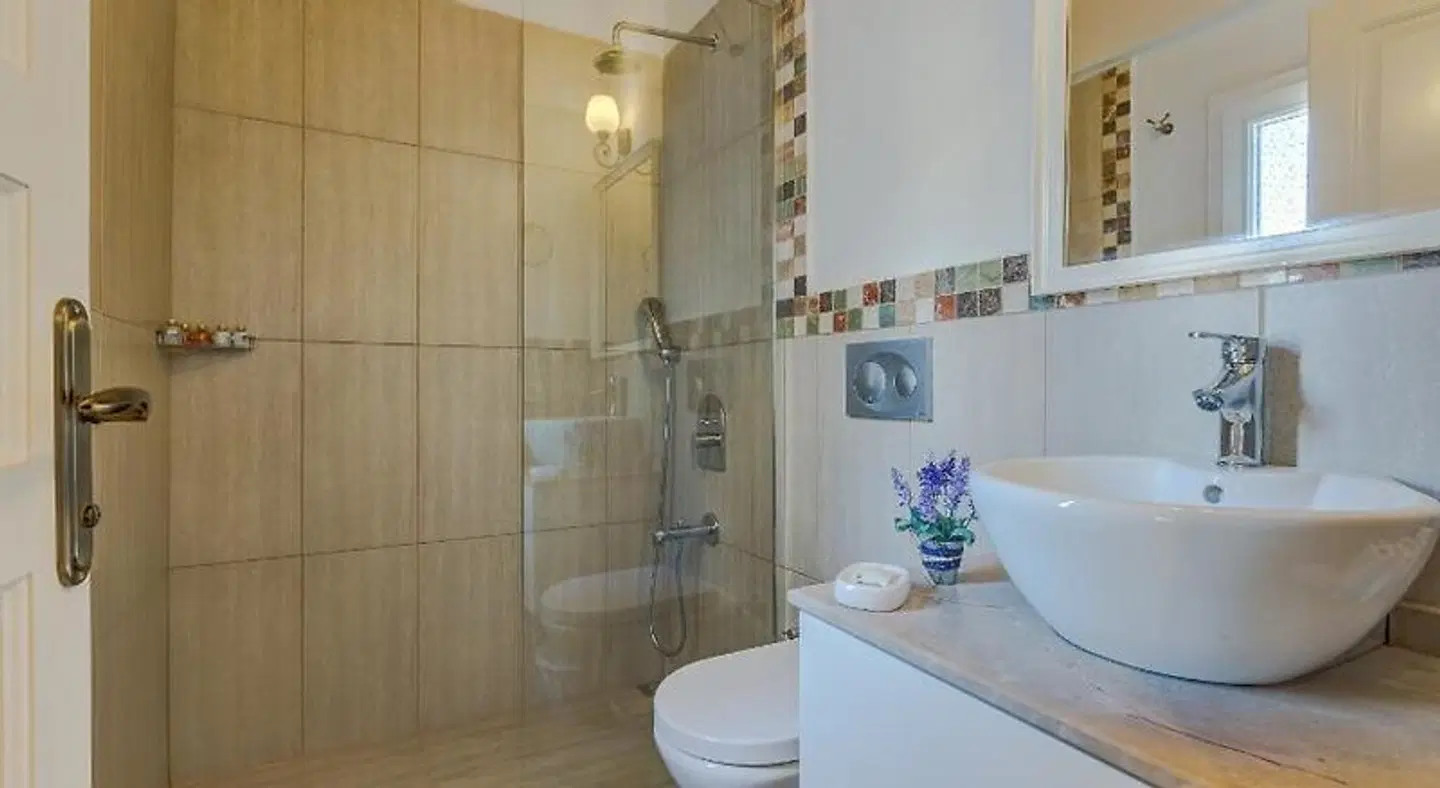 Fora Konak Alacati Badezimmer