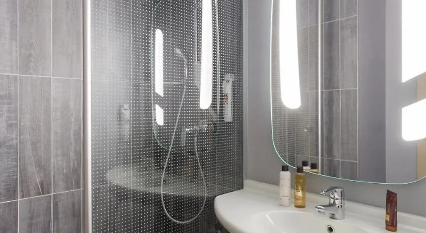 ibis Bourg-en-Bresse Badezimmer