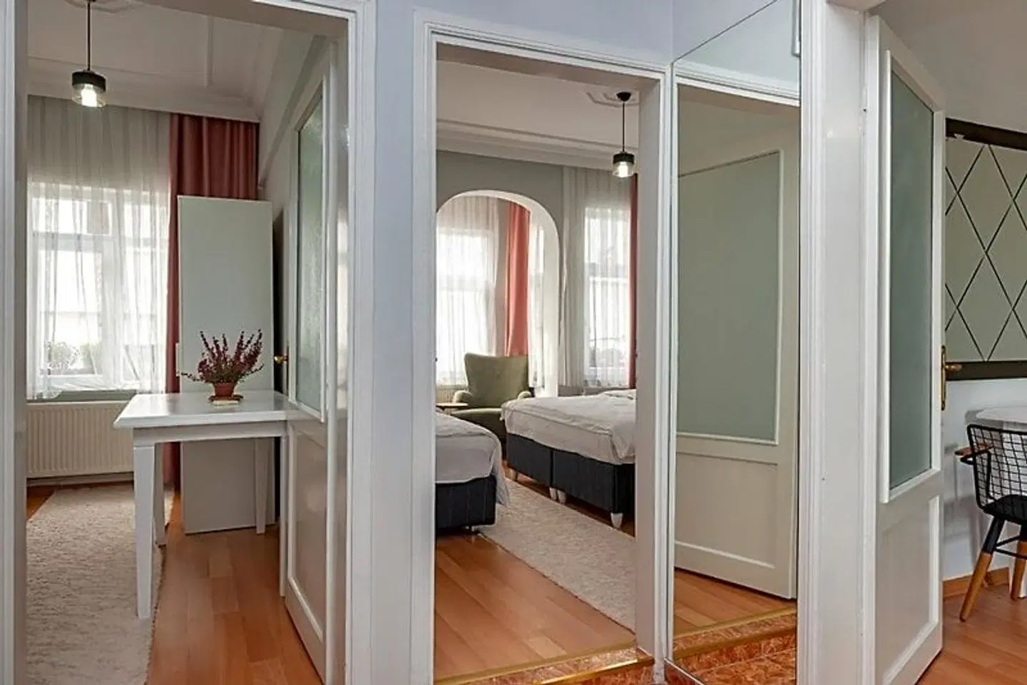 Dualis Hotel ROOM_EXAMPLE