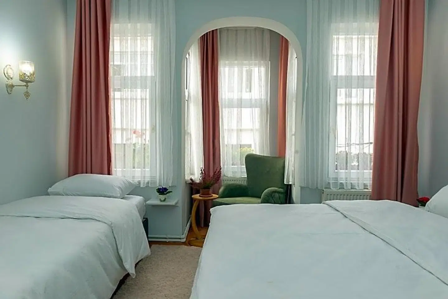 Dualis Hotel ROOM_EXAMPLE