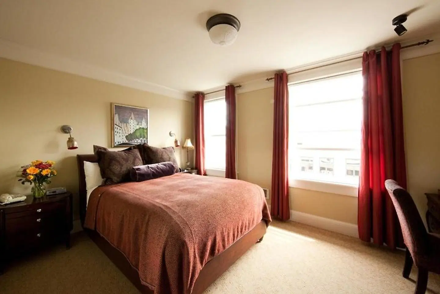 Elliott ROOM_EXAMPLE