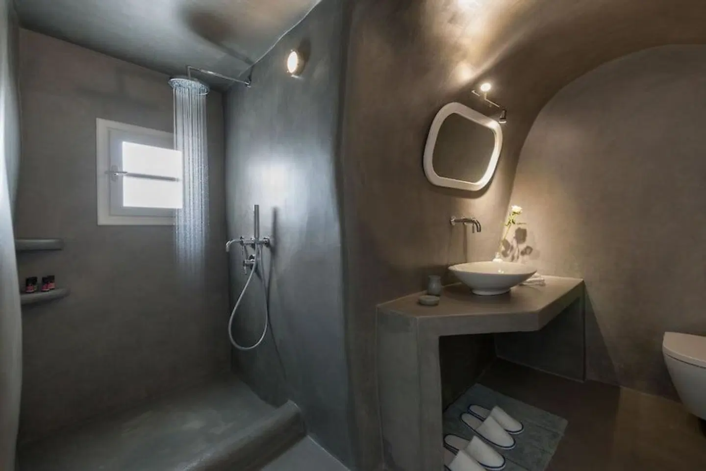 Thirea Suites & Studios Badezimmer
