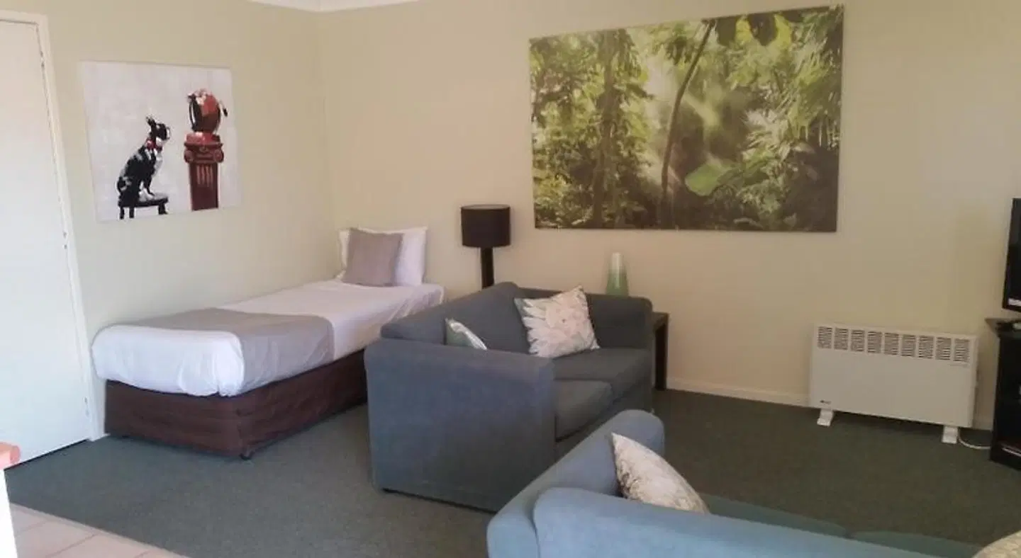 Clifford Park Holiday Motor Inn ROOM_EXAMPLE