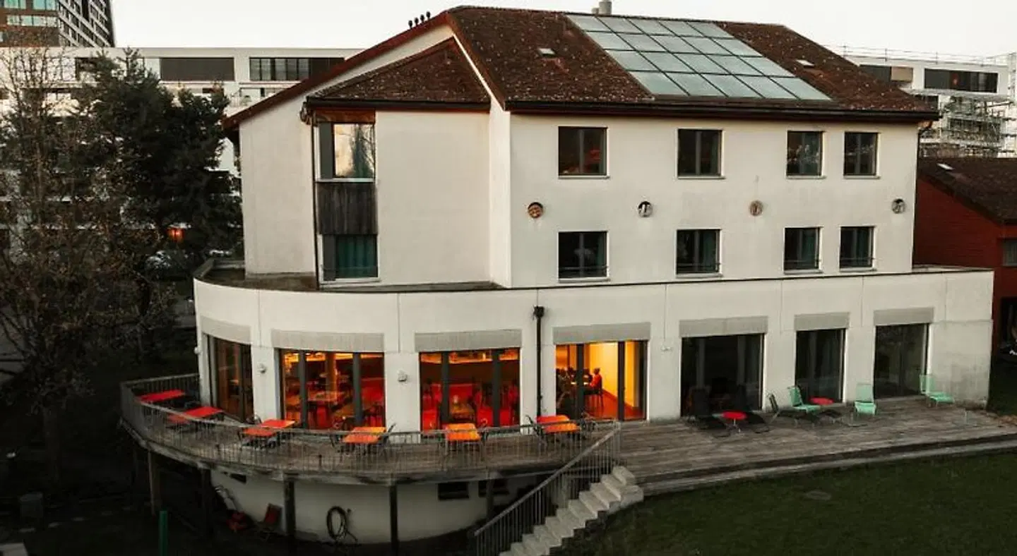 Zug Youth Hostel EXTERIOR