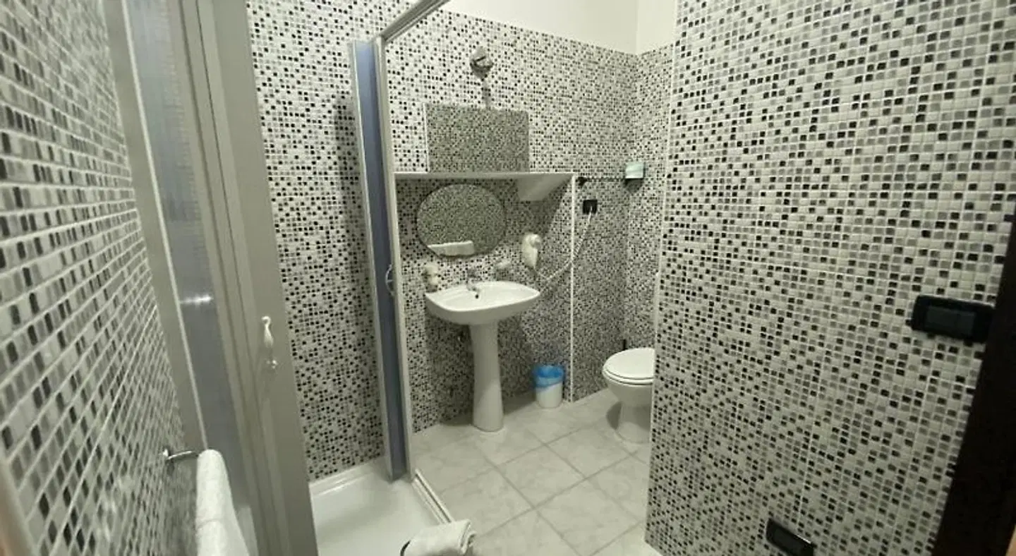 Memole Inn Sanremo Badezimmer