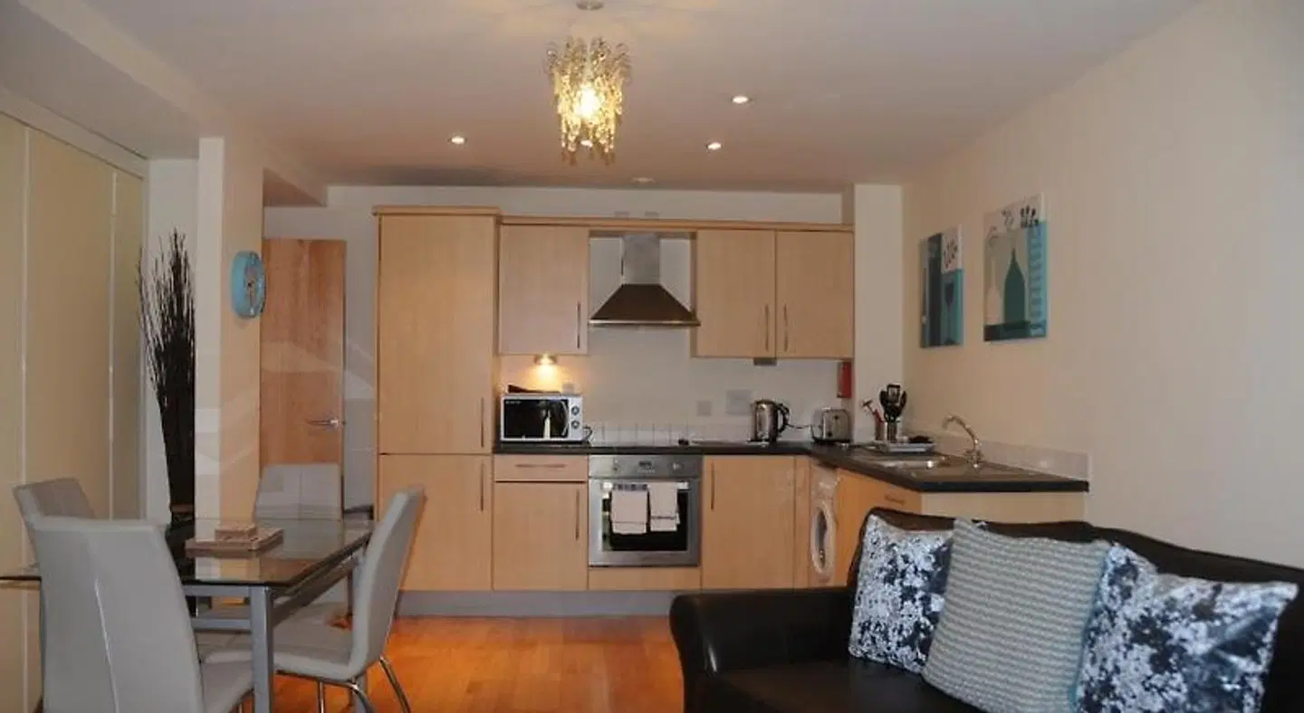 Your Stay Bristol Hamilton Court ROOM_EXAMPLE
