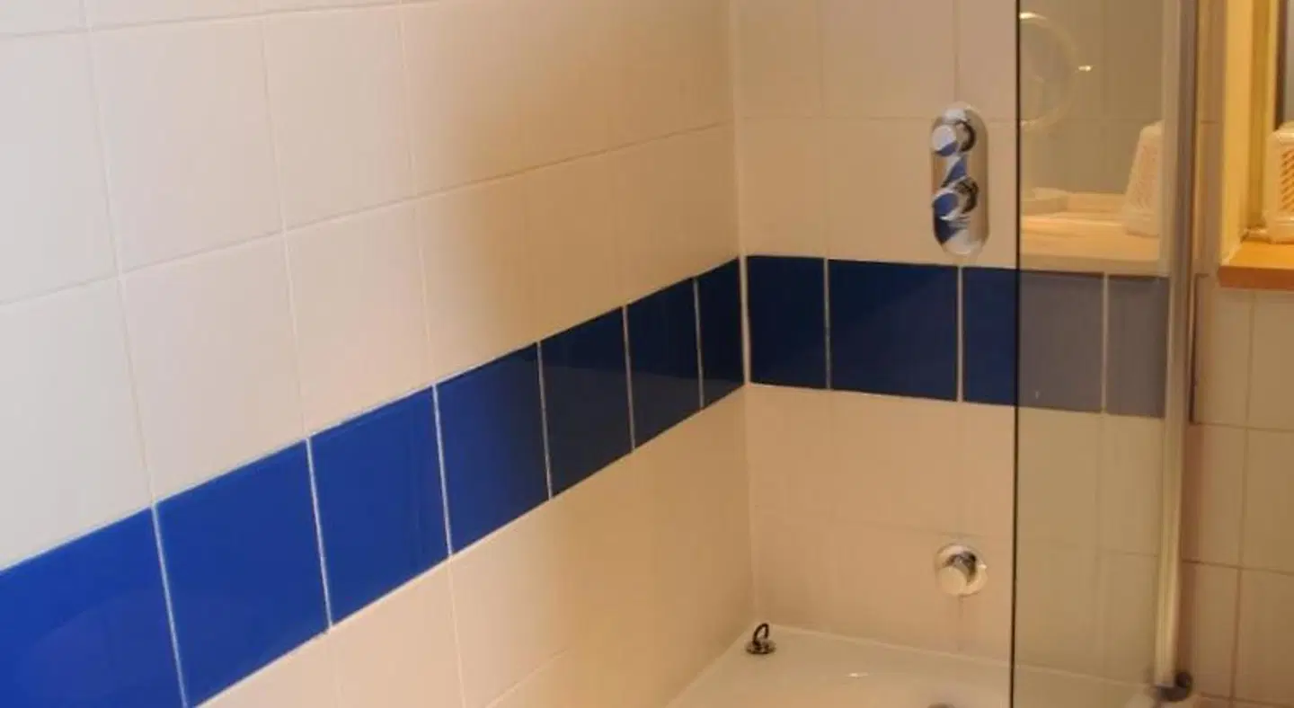Your Stay Bristol Hamilton Court Badezimmer