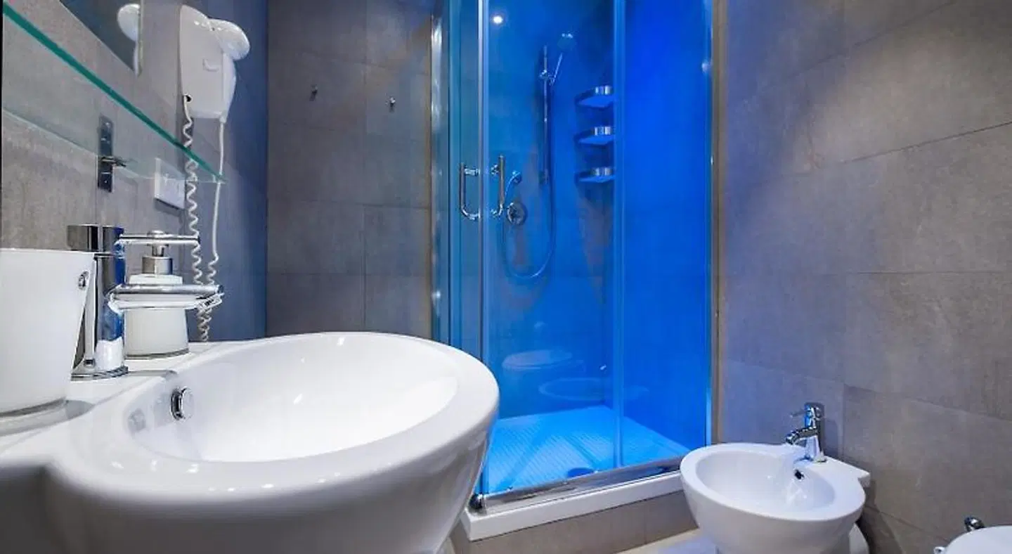 B&B White Badezimmer