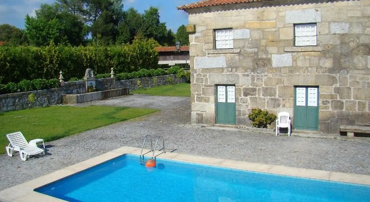 Casa das Paredes OUTDOOR_POOL
