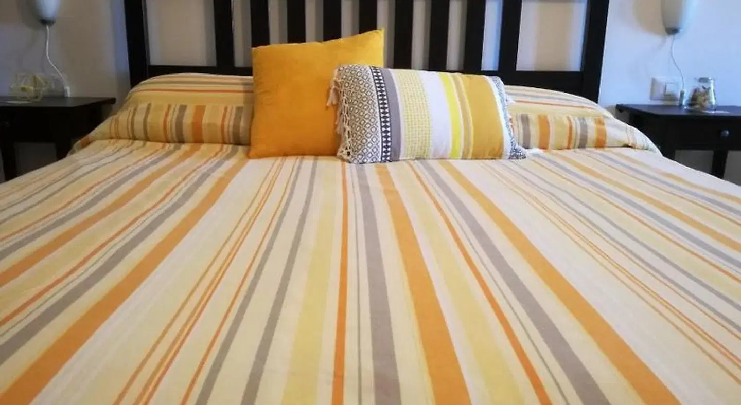 The Yellow House ROOM_EXAMPLE