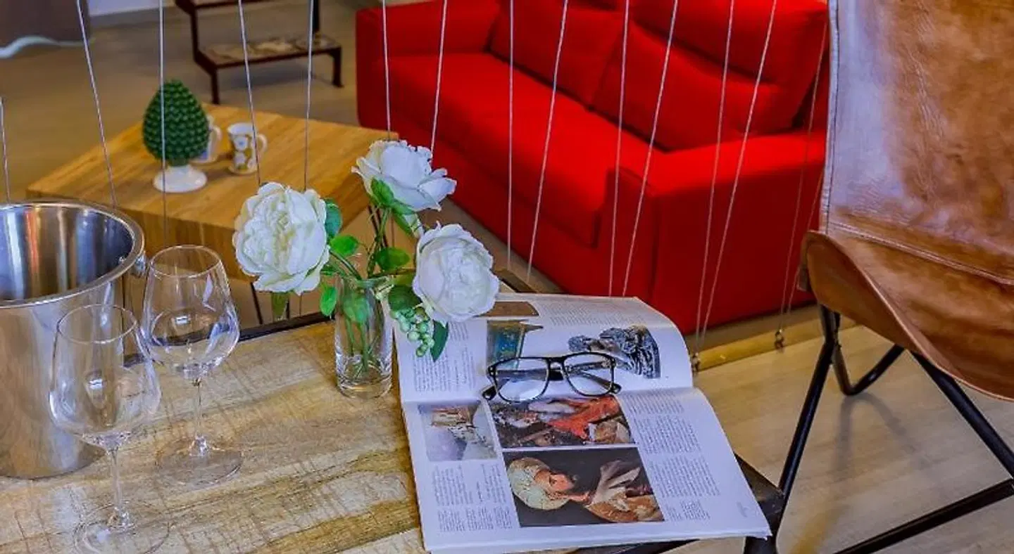Le Maestranze Deluxe Rooms PEOPLE