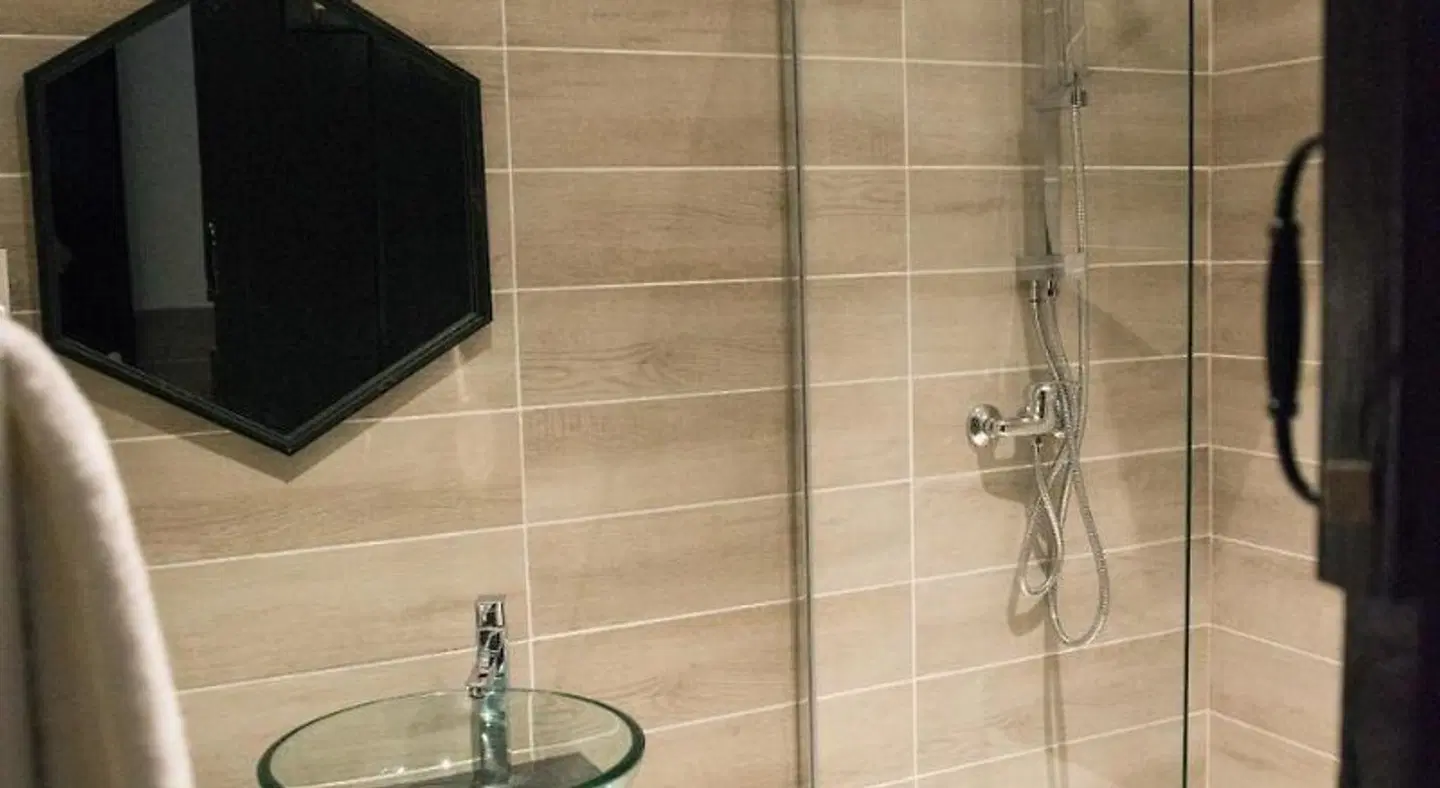 Les Suites du 17 Badezimmer