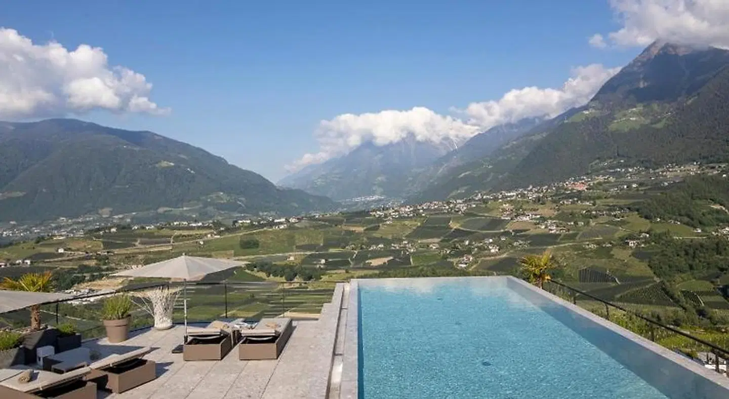 Prunner Luxury Suites - Adults Only OUTDOOR_POOL