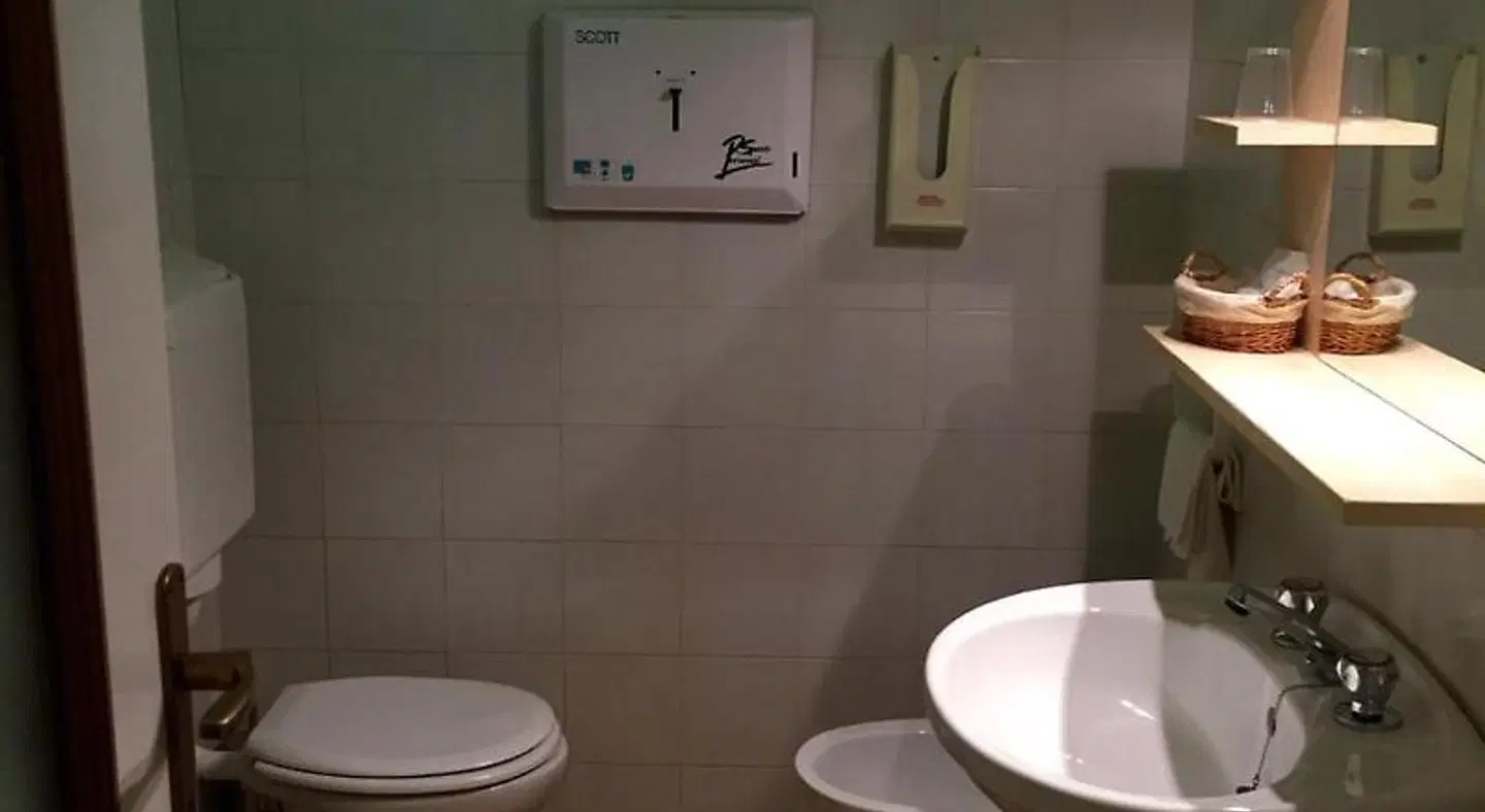 moderno Badezimmer