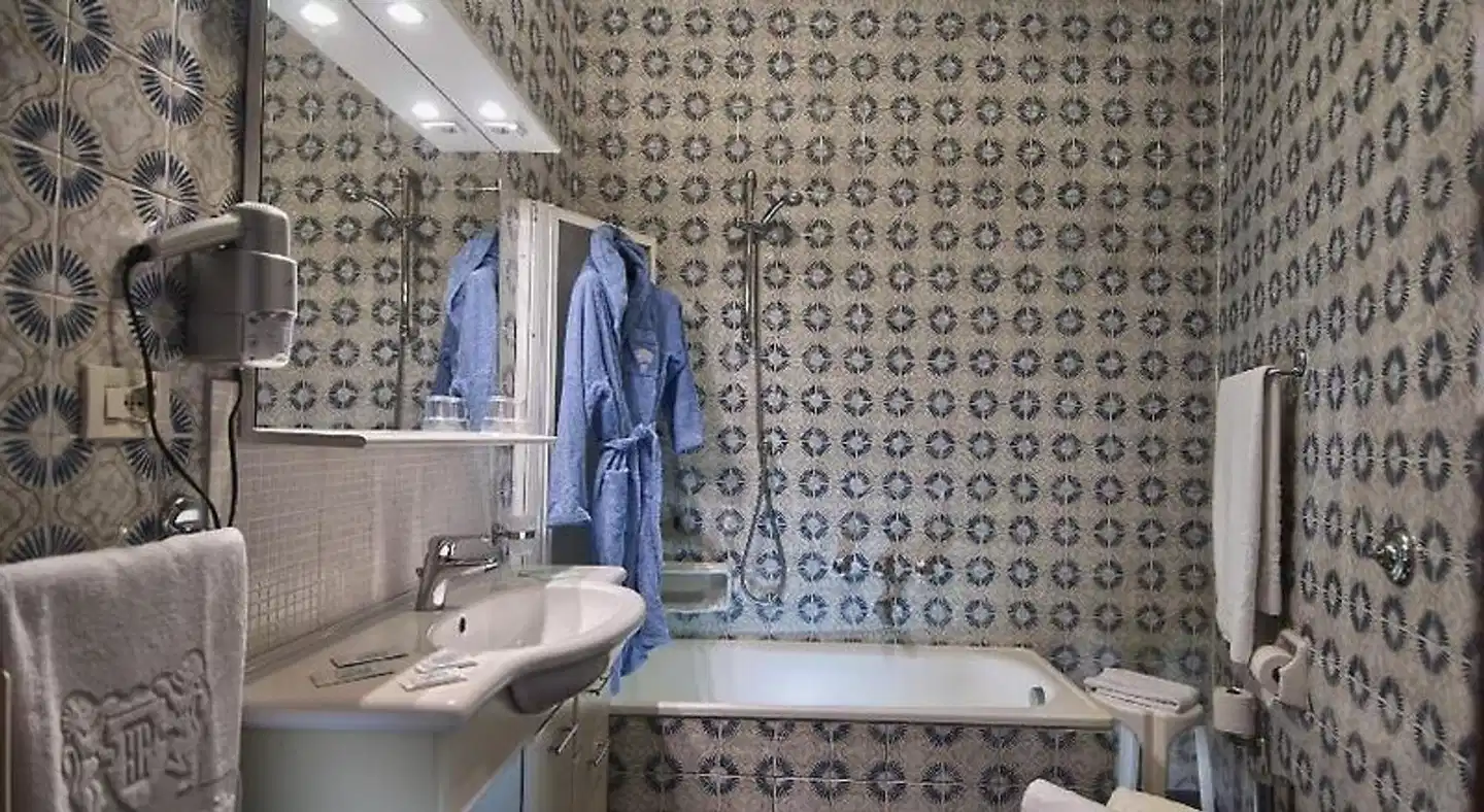 Terme Principe Badezimmer