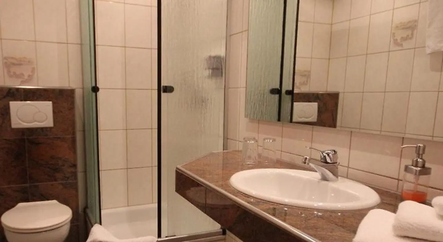 Zur Sonne Badezimmer