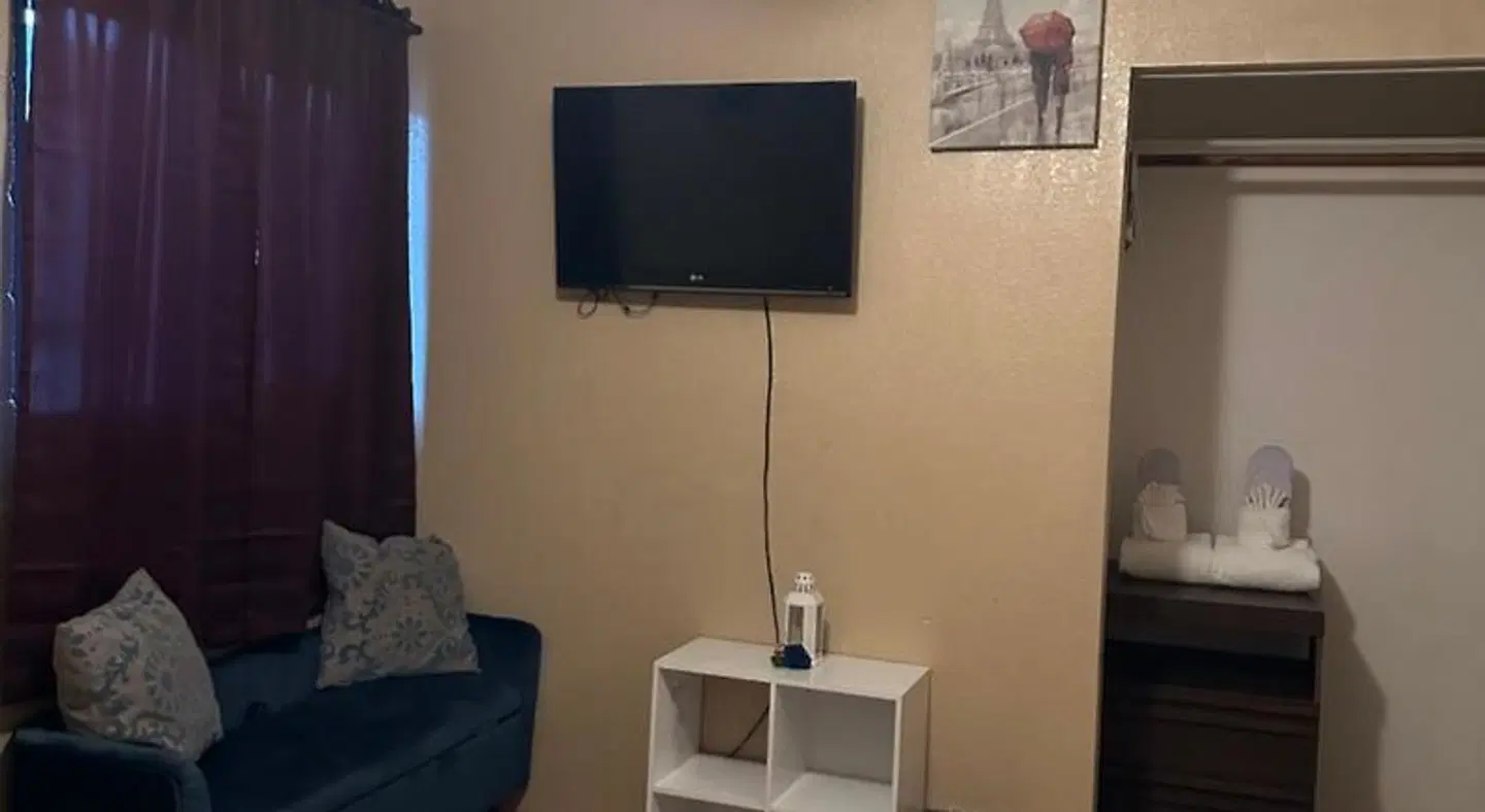 WILLIAMS AZ HOSTEL ROOM_EXAMPLE