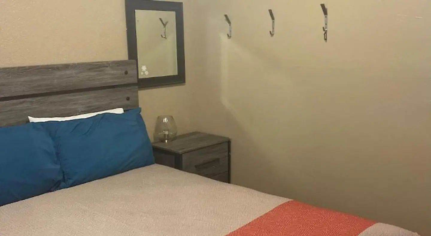 WILLIAMS AZ HOSTEL ROOM_EXAMPLE