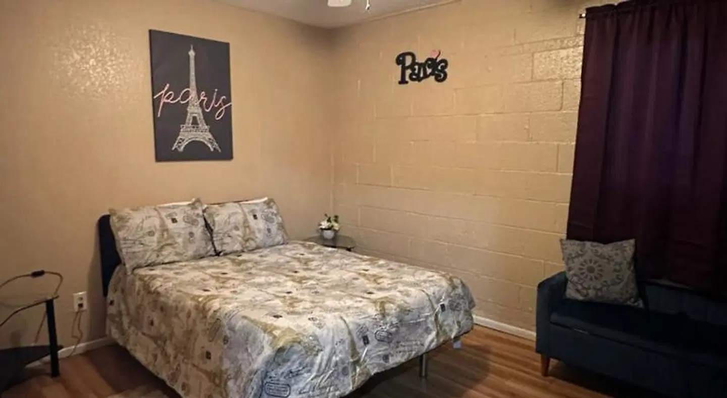 WILLIAMS AZ HOSTEL ROOM_EXAMPLE