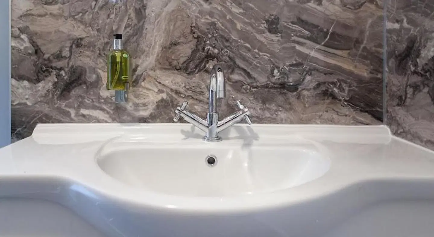Oaklands Guest House Badezimmer