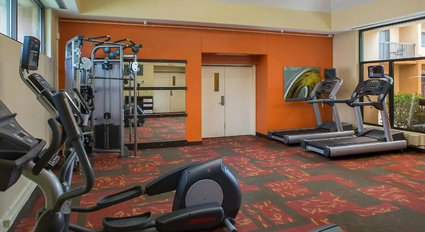 Courtyard by Marriott Baton Rouge Acadian Centre/LSU Area SPORTS_AND_LEISURE