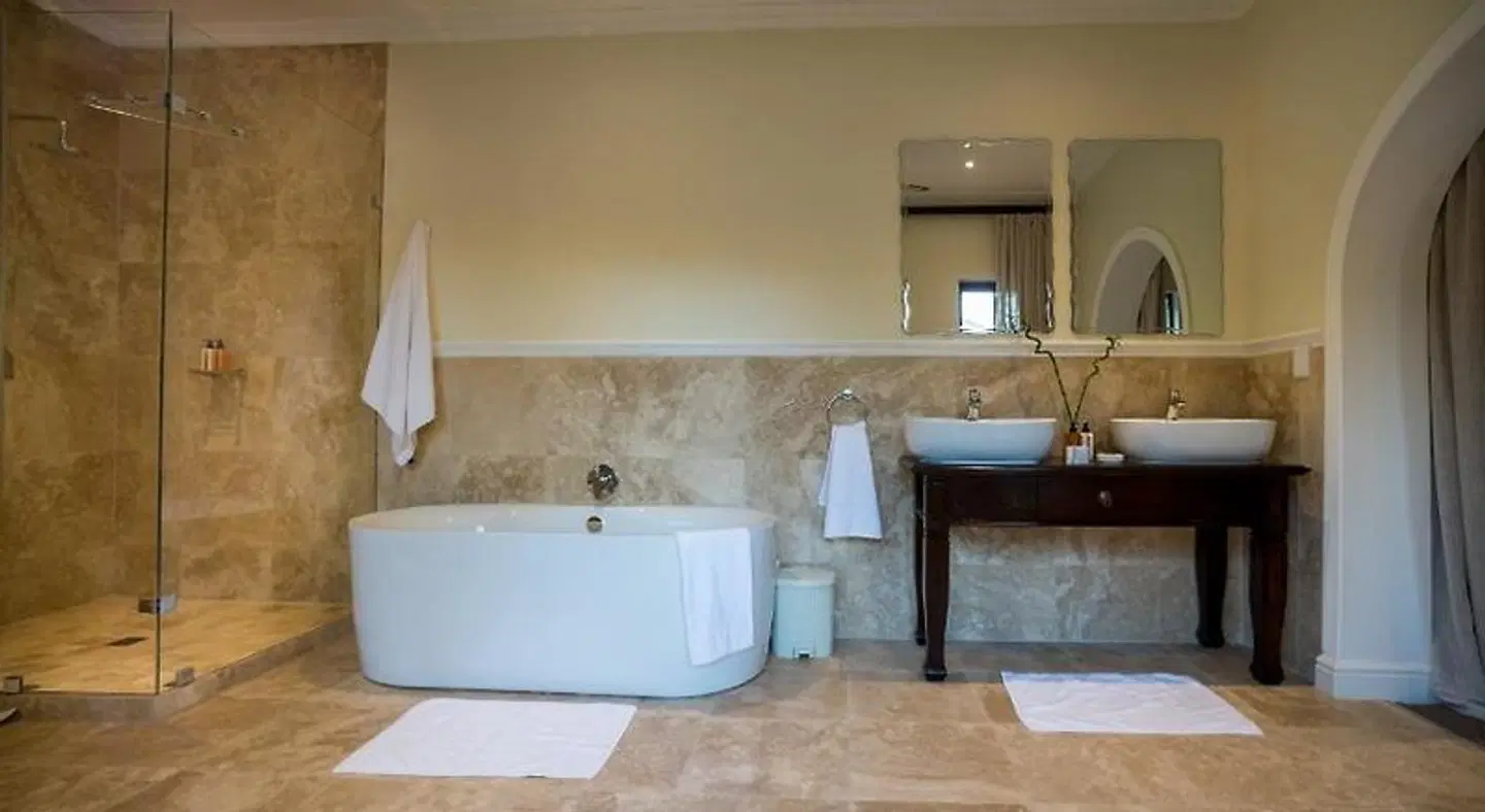 Boutique Villa Guesthouse ROOM_EXAMPLE
