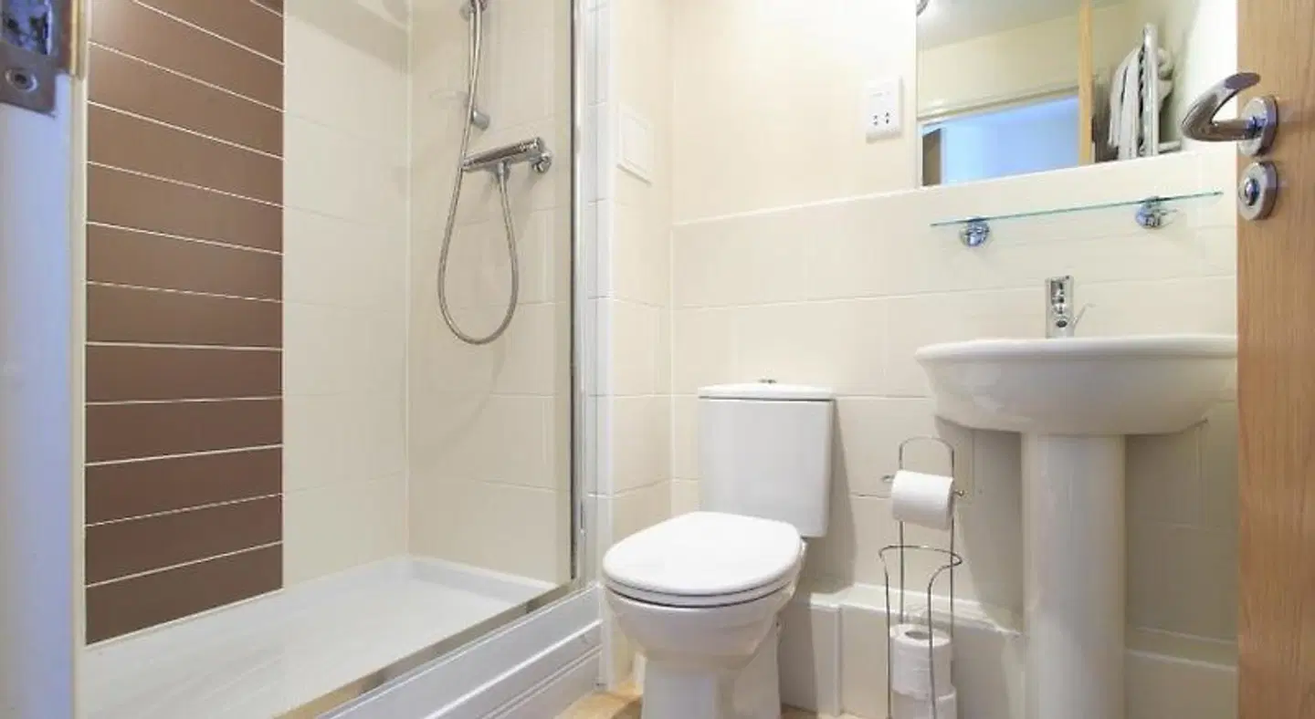 Abodebed - Handleys Court Badezimmer