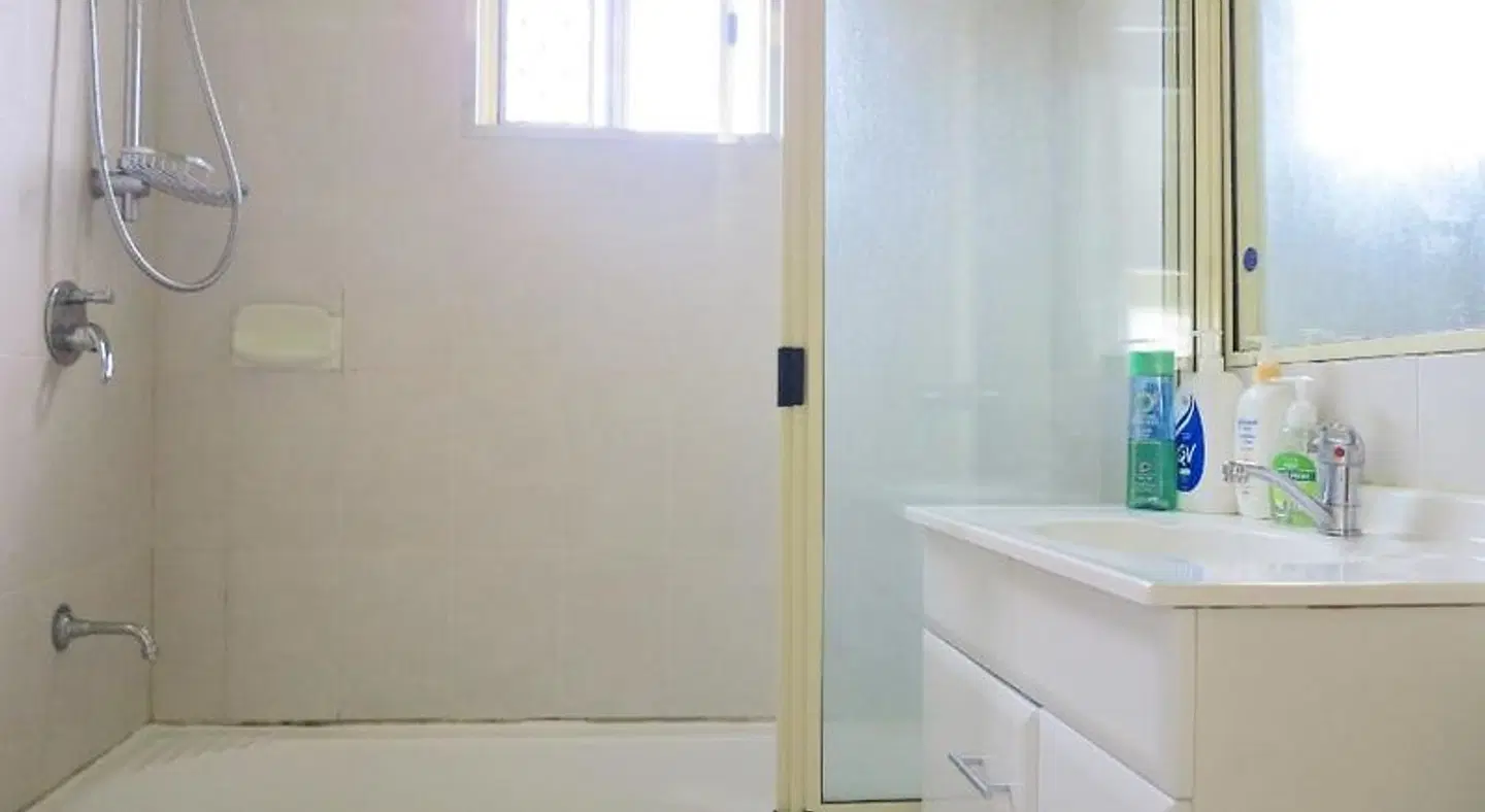 Pure Land Guest House Badezimmer