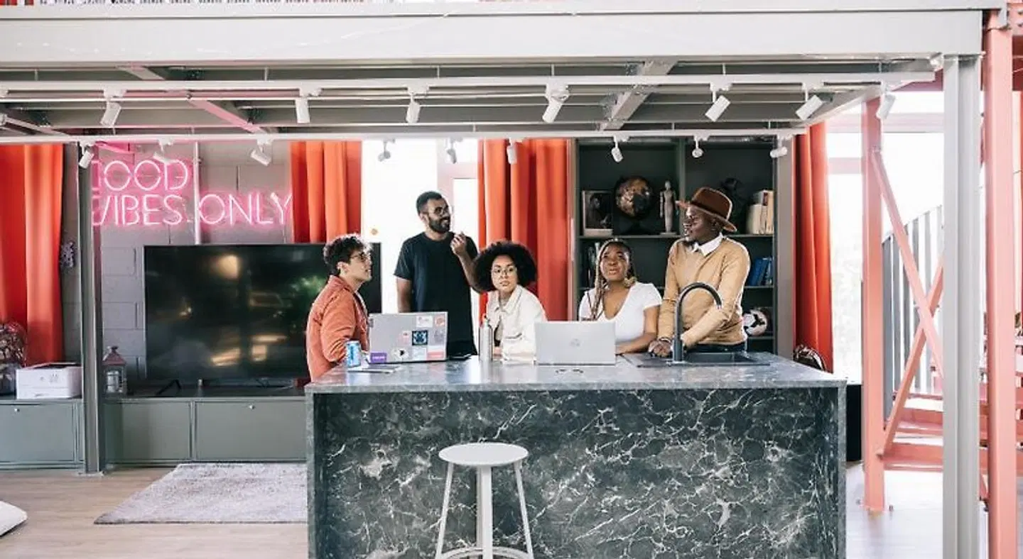 Campus House by Larsen Bar