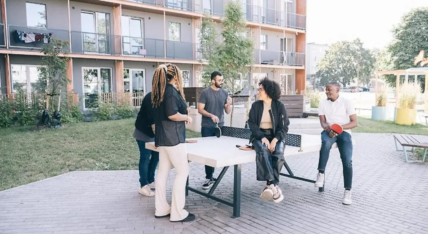 Campus House by Larsen SPORTS_AND_LEISURE