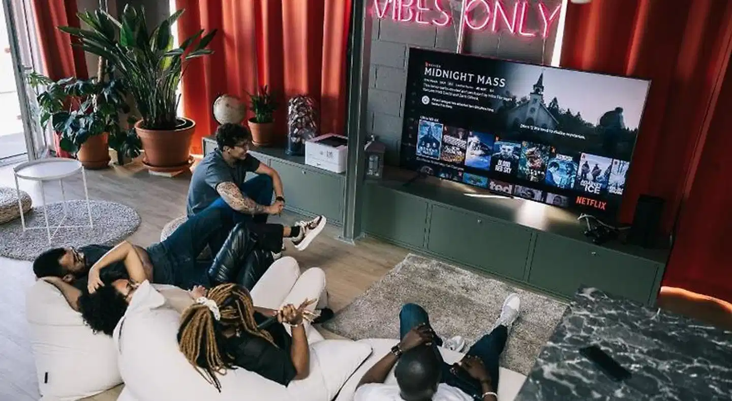 Campus House by Larsen Bar