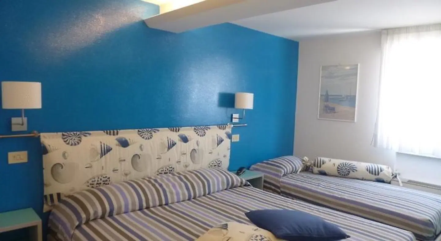 Mon Pays ROOM_EXAMPLE