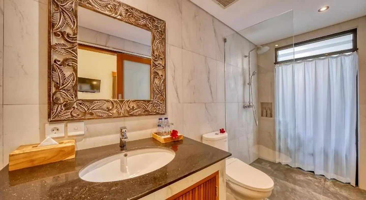 Villa Mirah Ubud Badezimmer