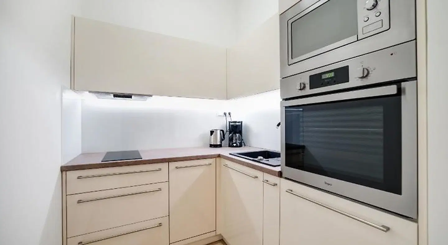 Bishop Apartments ROOM_EXAMPLE