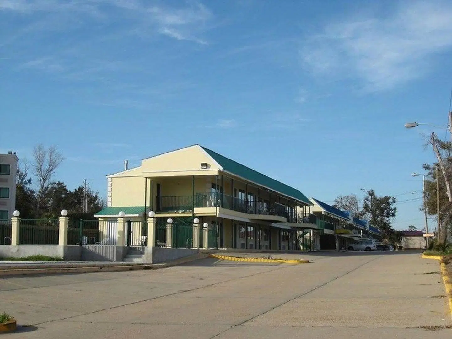 Jubilee Inn EXTERIOR
