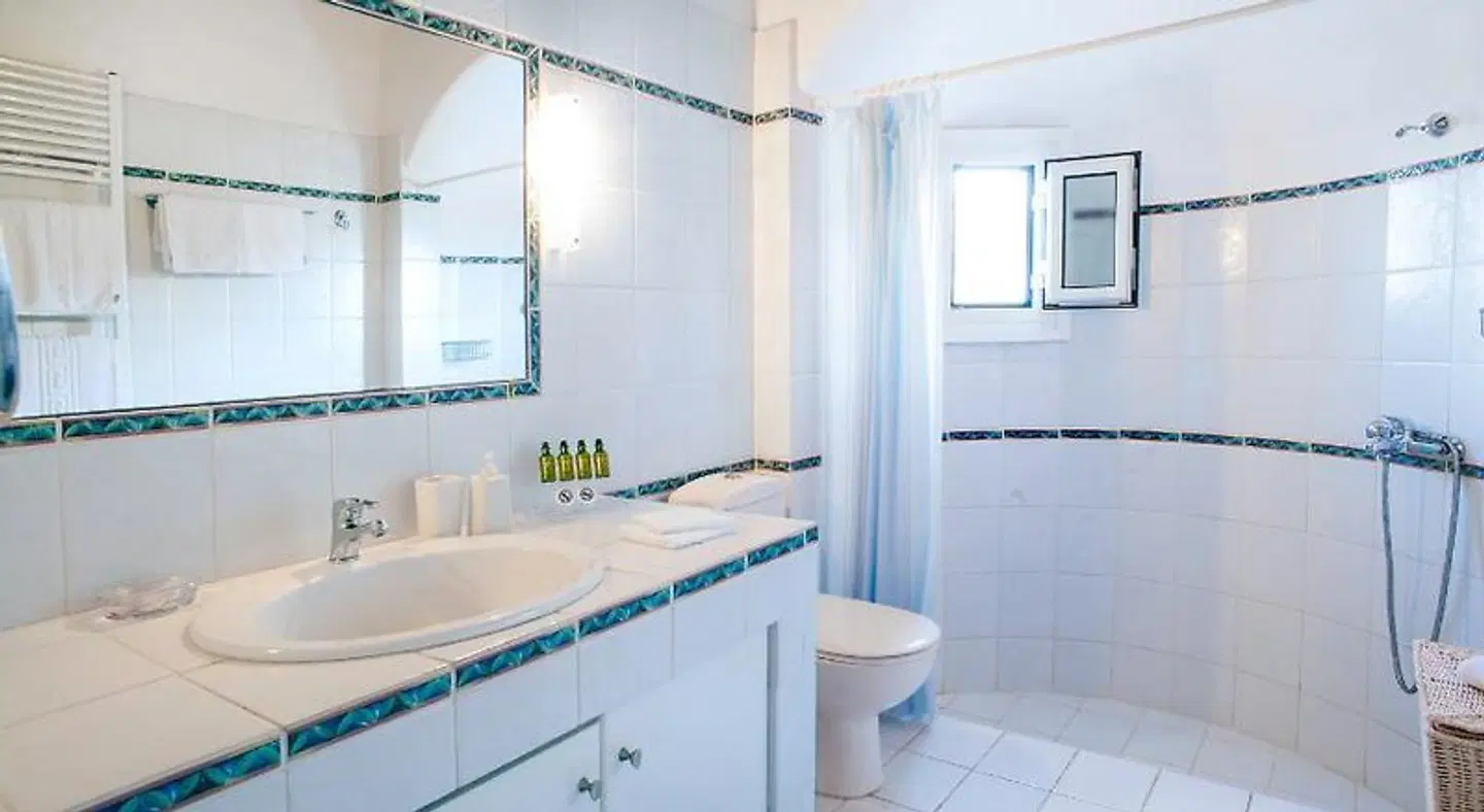 Aeri Villas & Apartments Badezimmer