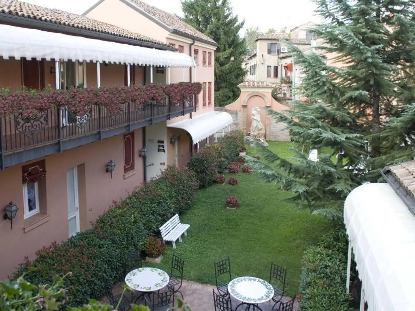 Hotel Principessa Leonora Garten