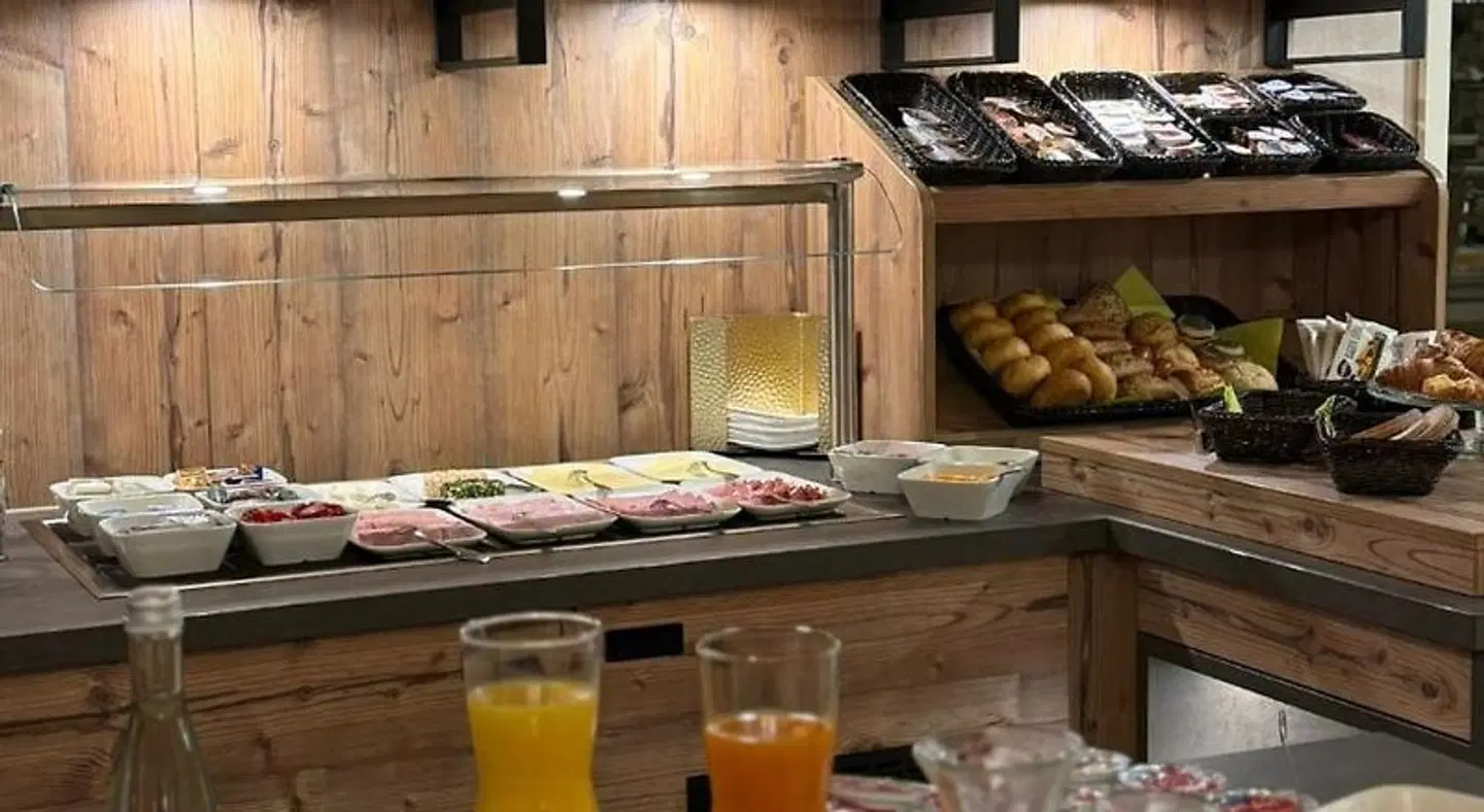 Adler Restaurant