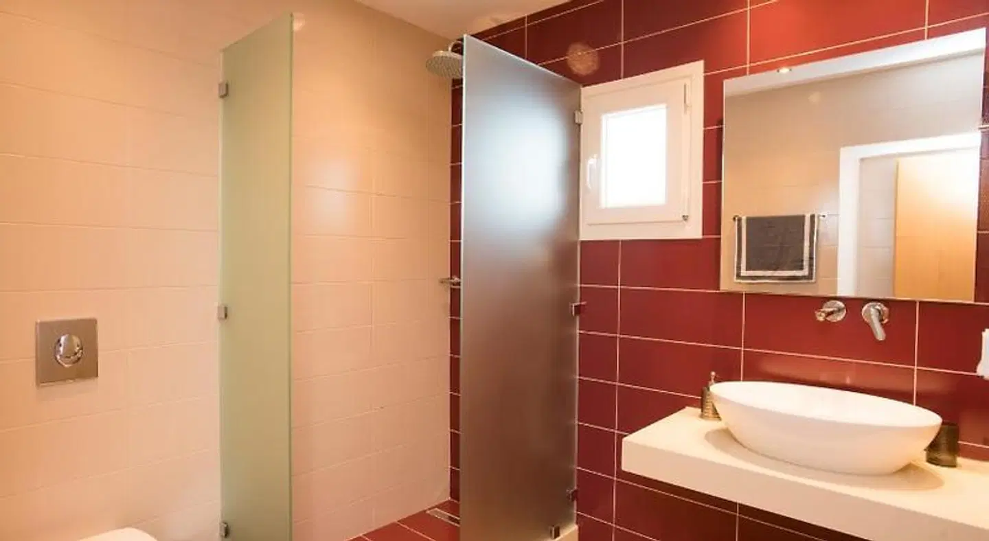 Marina Blue Ornos Badezimmer