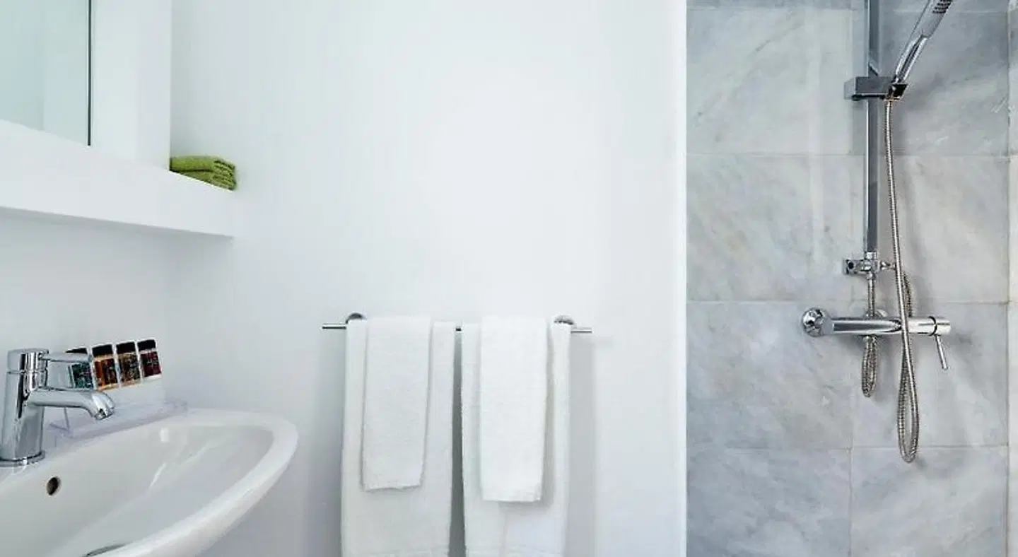 Mykonos Town Suites Badezimmer